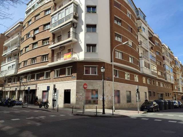 Local comercial en Alquiler en C/ Blasco de Garay en Gaztambide