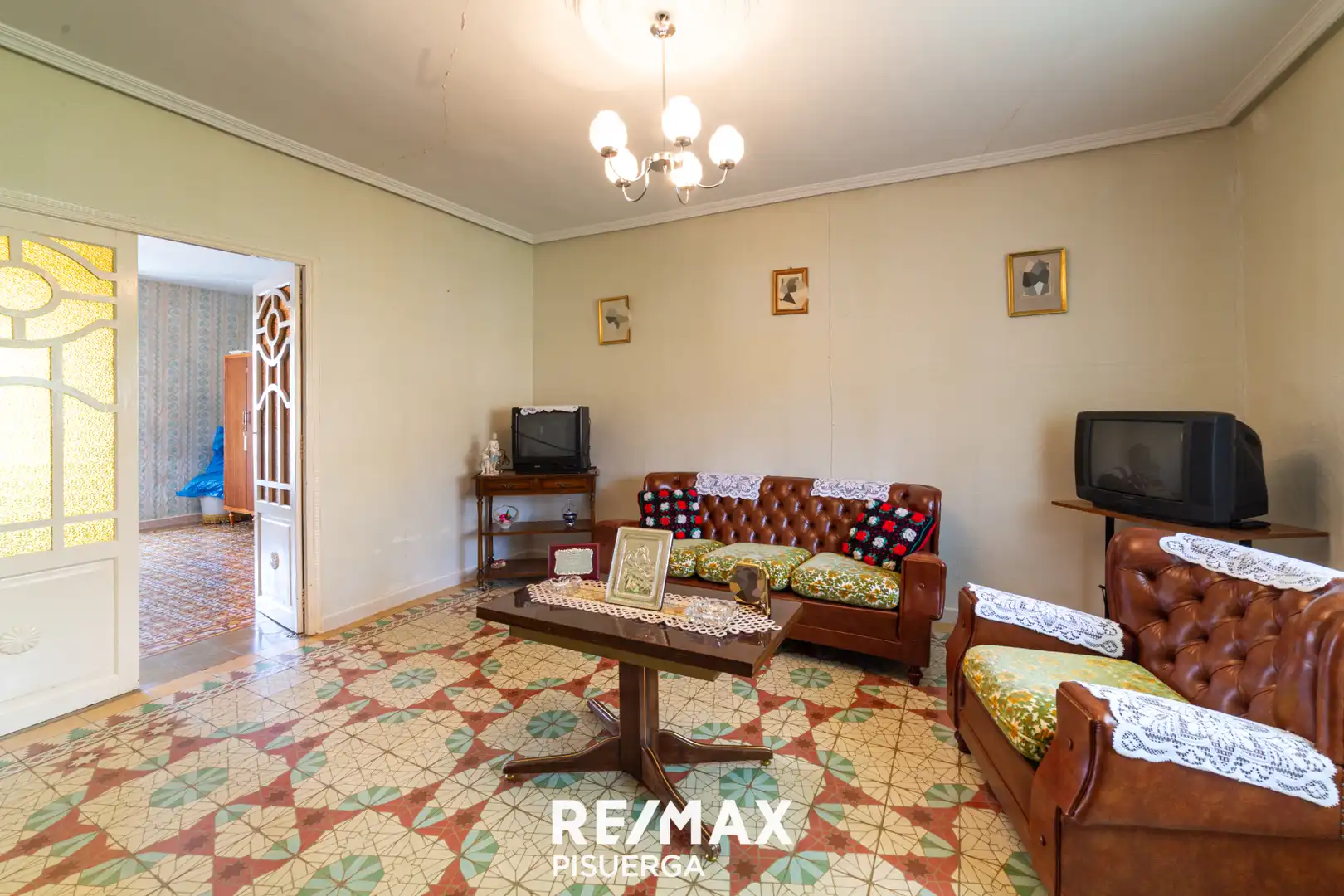 Living room of Houses for sale in Tordehumos  with Private garden, Terrace and Storage room