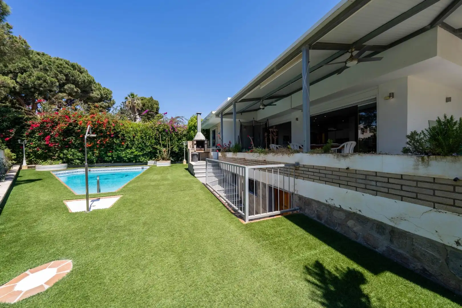 Terraza de Casa o chalet en venta en Roquetas de Mar con Aire acondicionado, Jardín privado y Parquet