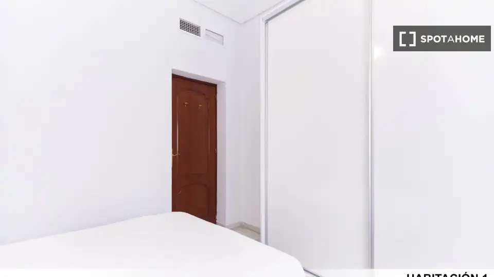 Room in Tiro de Línea