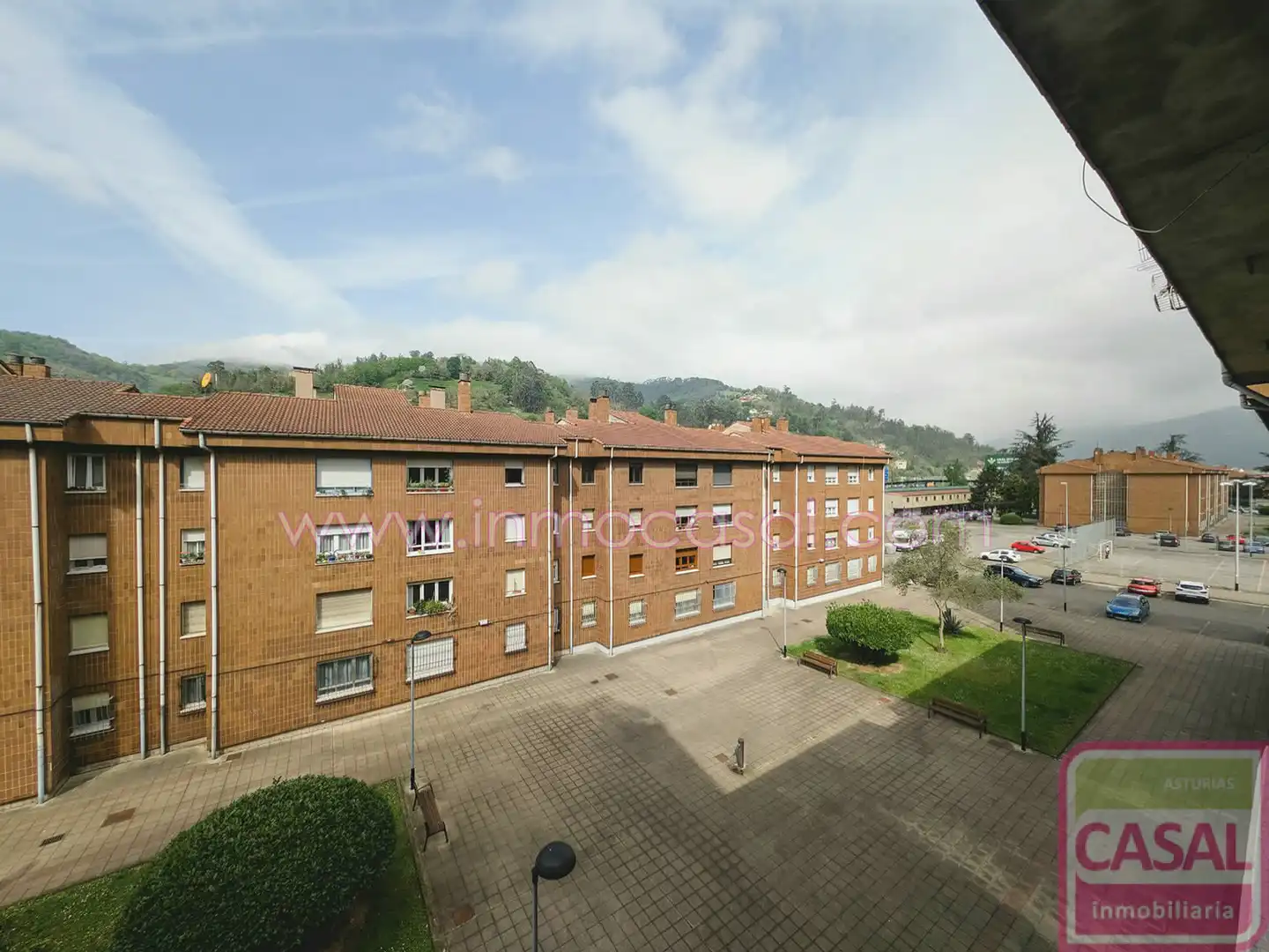 Vista exterior de Piso en venta en Mieres (Asturias) con Trastero