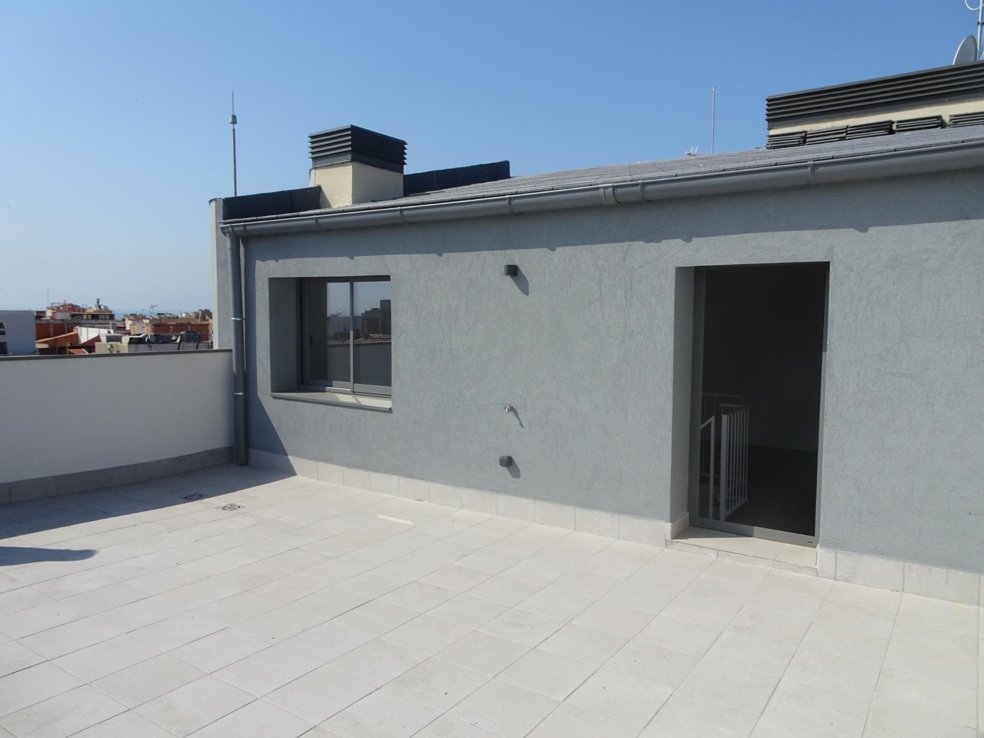 Terrace of Attic for sale in Badalona  with Air Conditioner, Heating and Parquet flooring