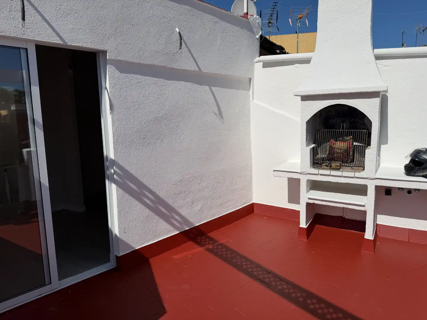 Terrassa de Casa o xalet en venda en Badalona amb Terrassa i Forn