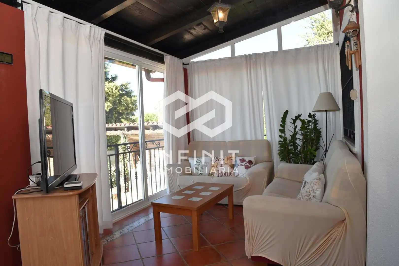 Living room of Houses for sale in Ribatejada, Madrid