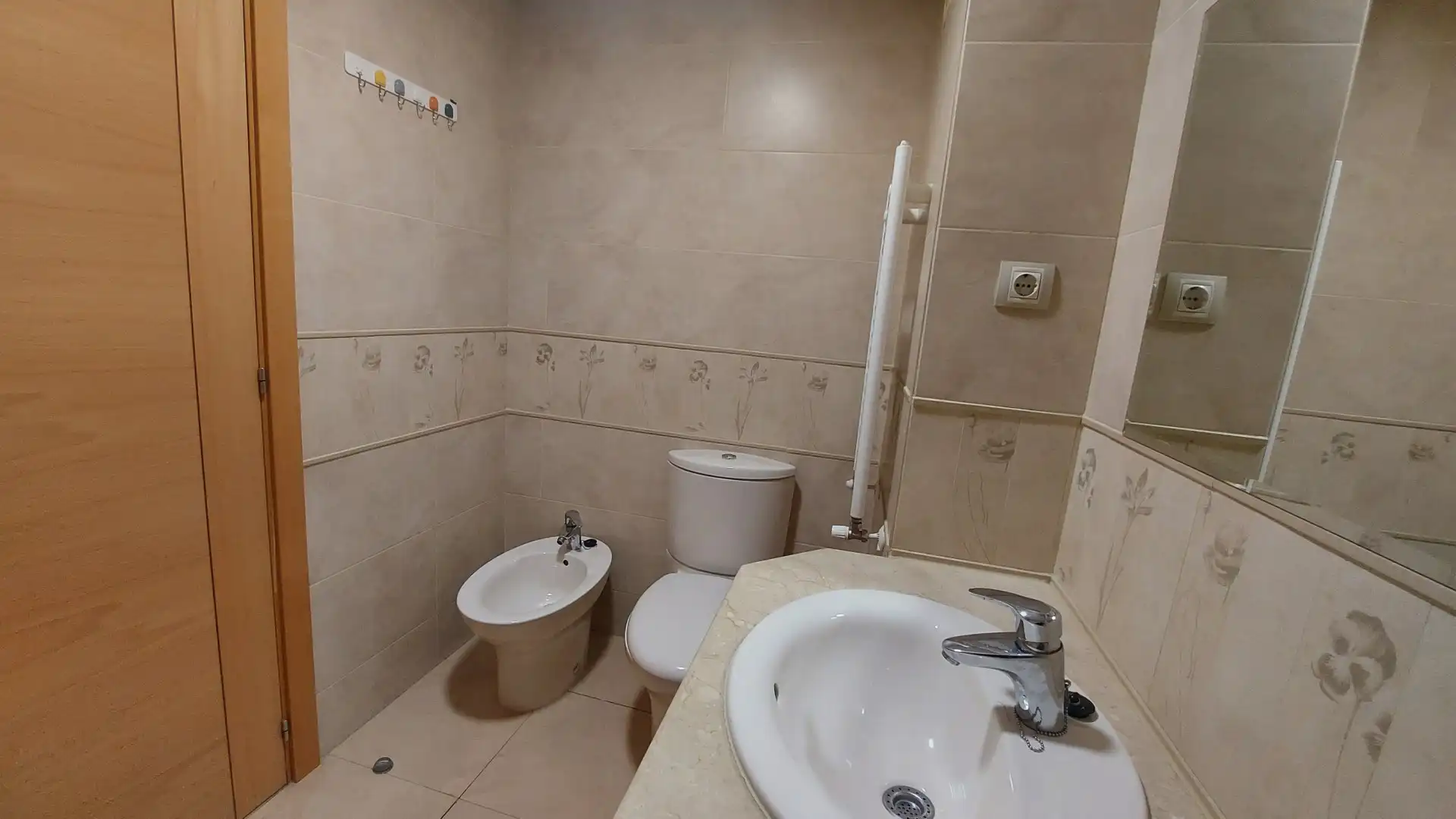 Badezimmer von Wohnung zur Miete in Villa de Vallecas