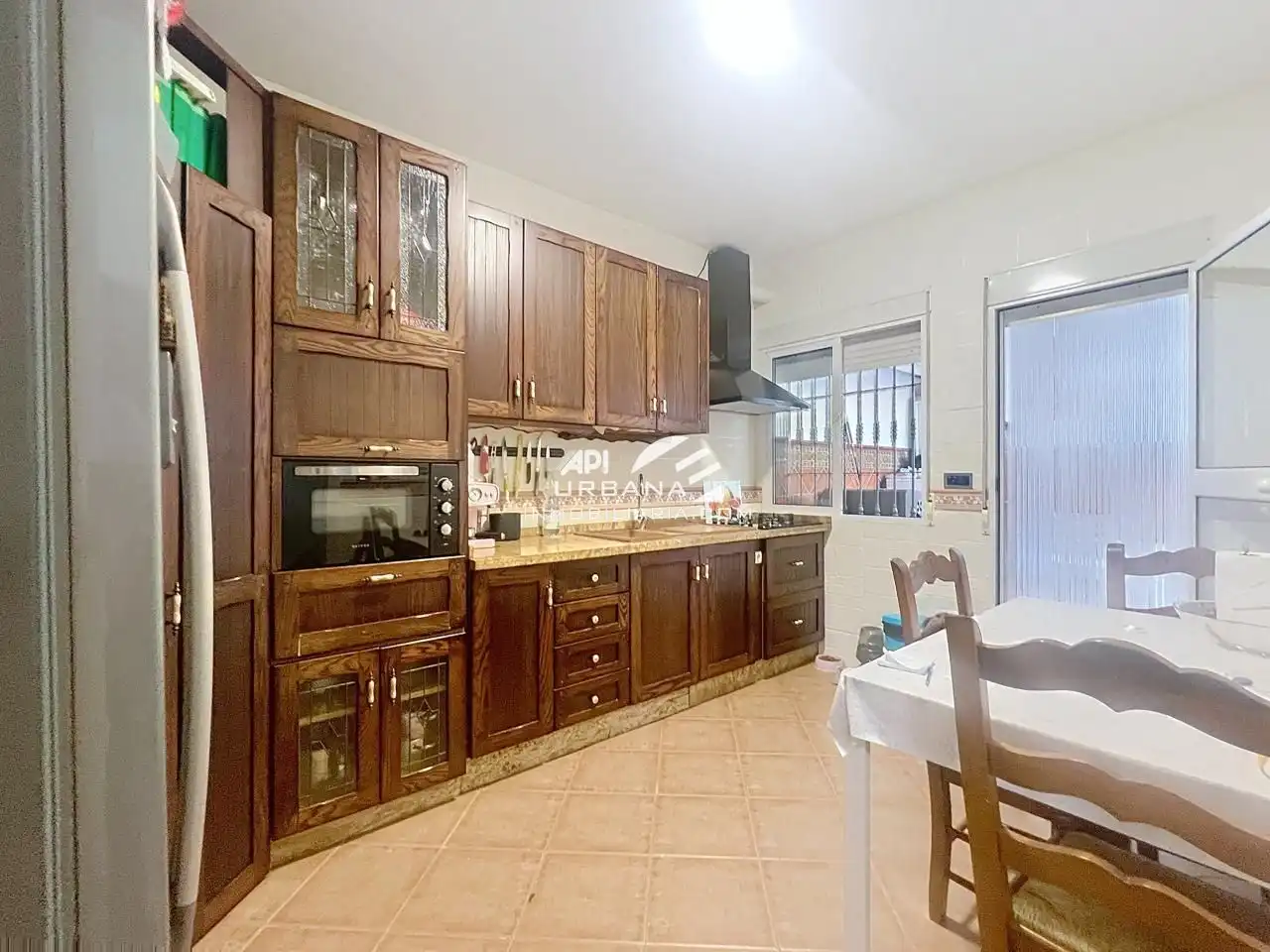 Houses for sale in Los Almendros, Jardin Lucena