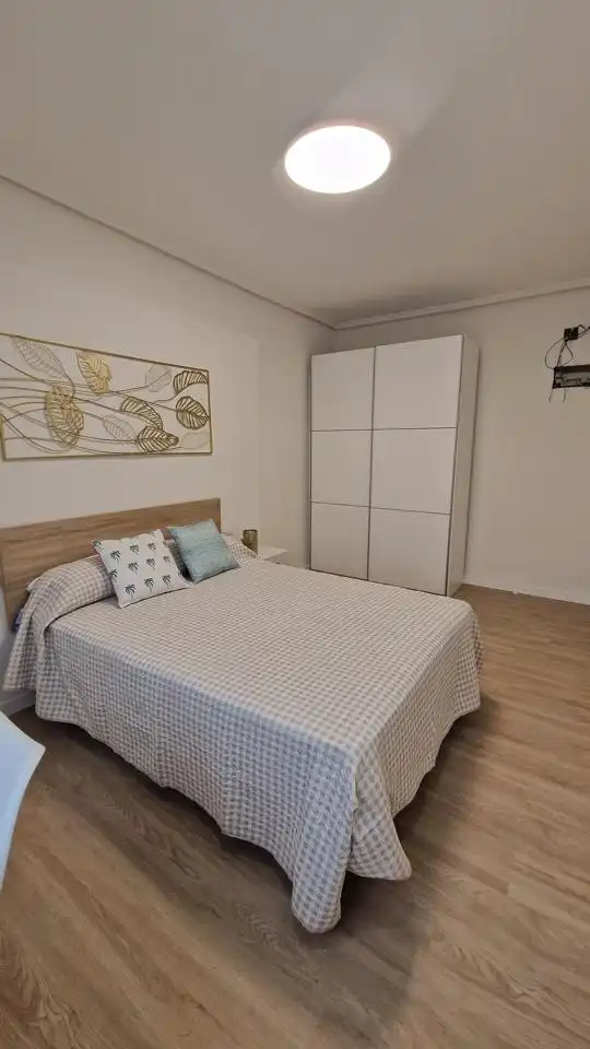 Schlafzimmer von Wohnung zur Miete in Moncada mit Klimaanlage, Terrasse und Möbliert
