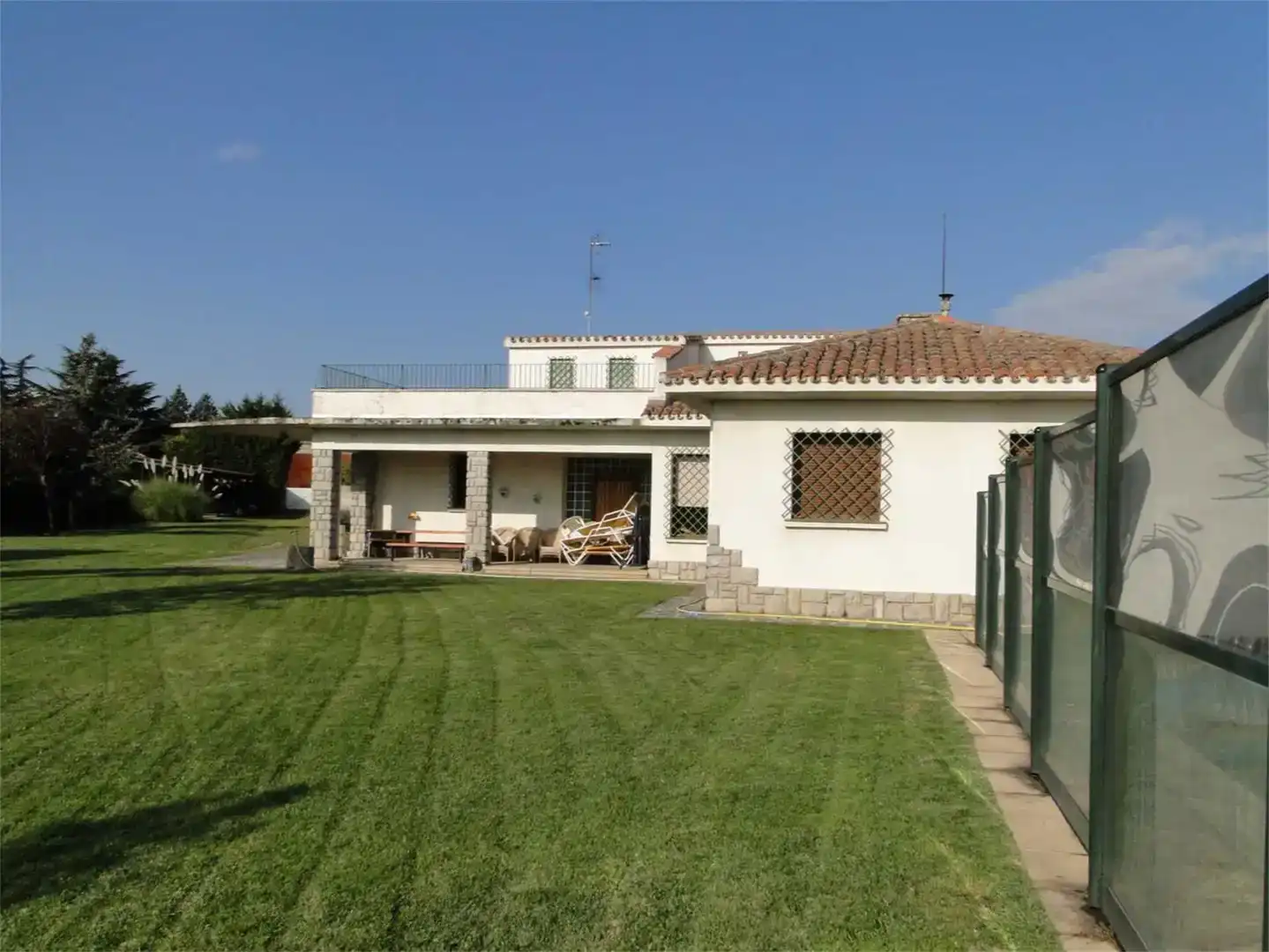 Jardí de Casa o xalet en venda en Haro amb Jardí privat, Piscina i Balcó