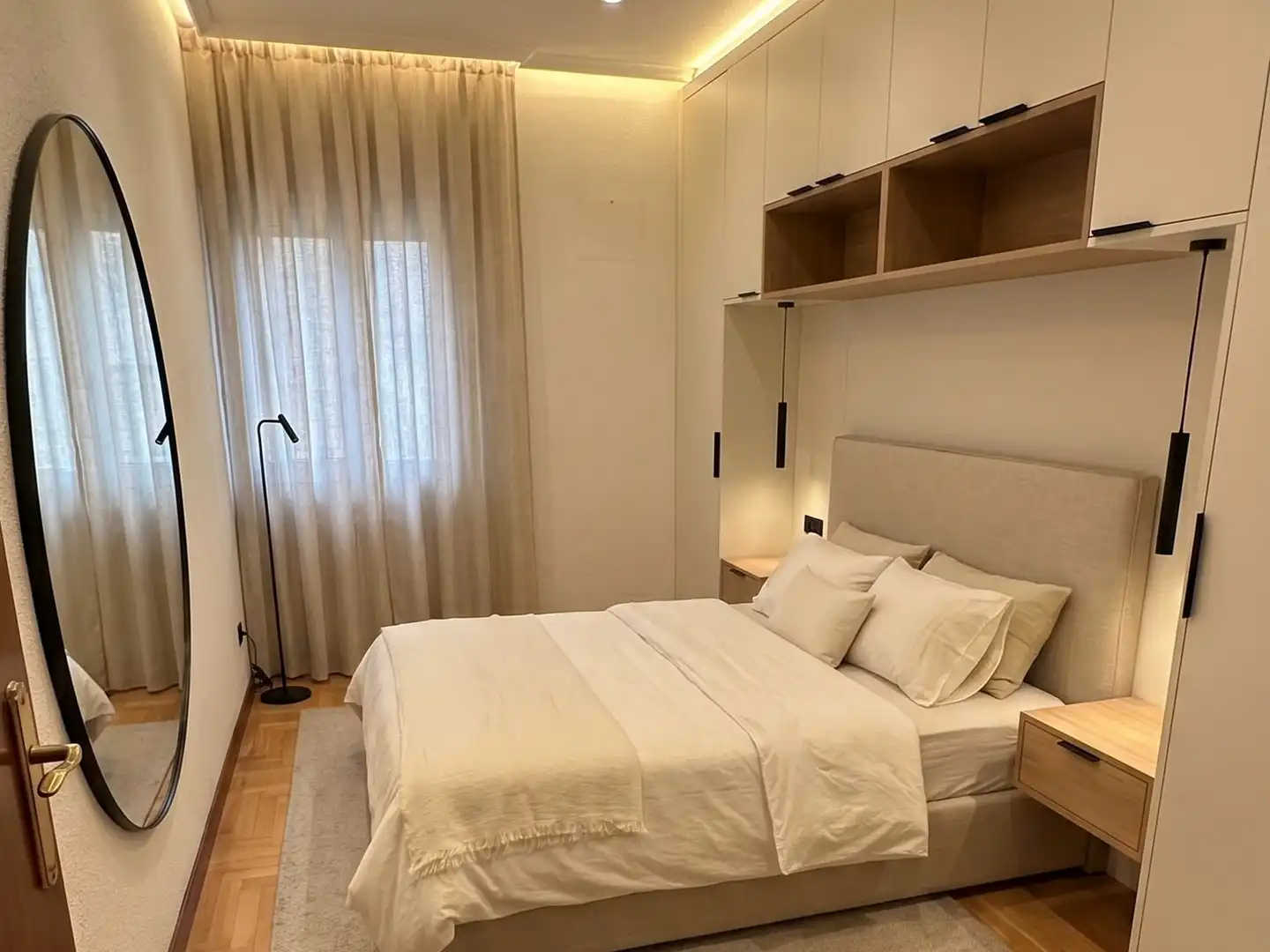 Piso en venta en Calle de Navalmoral de la Mata, Las Águilas