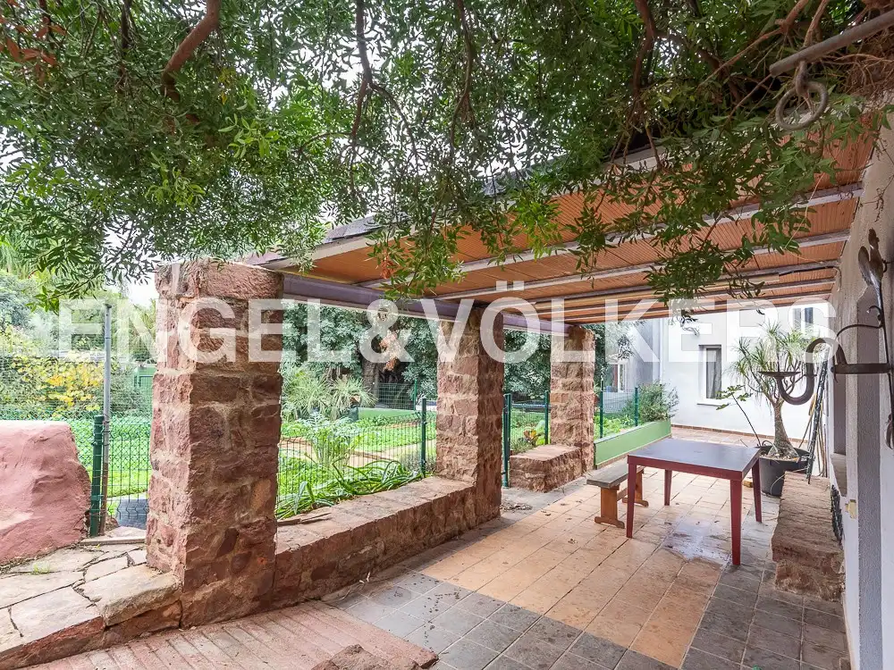 Terrassa de Casa o xalet en venda en Castellón de la Plana / Castelló de la Plana amb Aire condicionat, Calefacció i Jardí privat