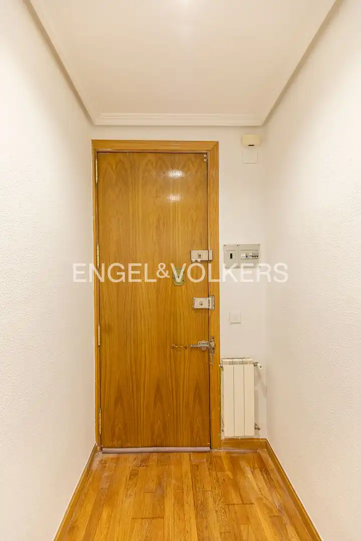 Flat for rent in Madrid  with Heating