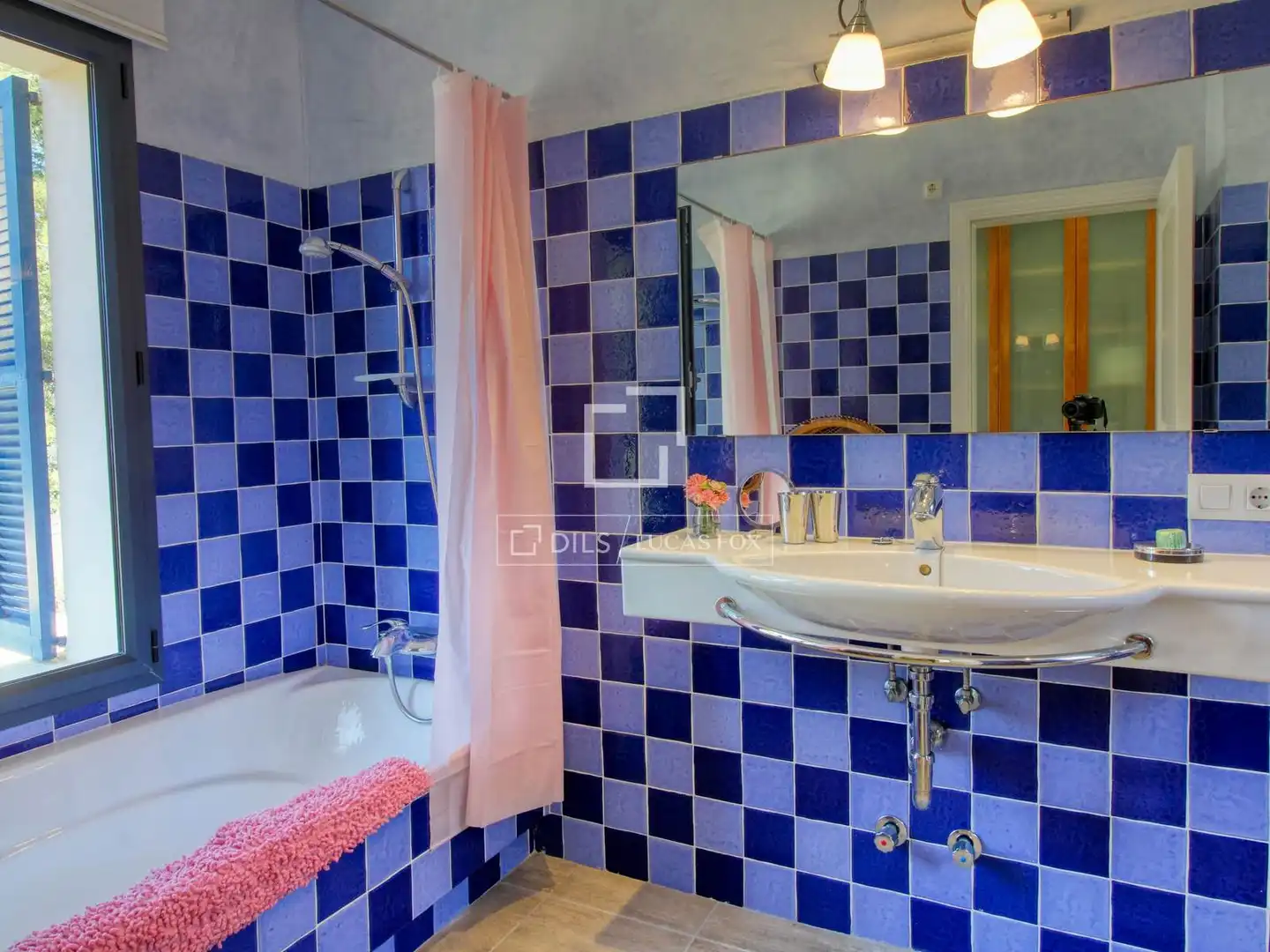 Bathroom of Country homes for rent in Andratx  with Air Conditioner, Heating and Private garden