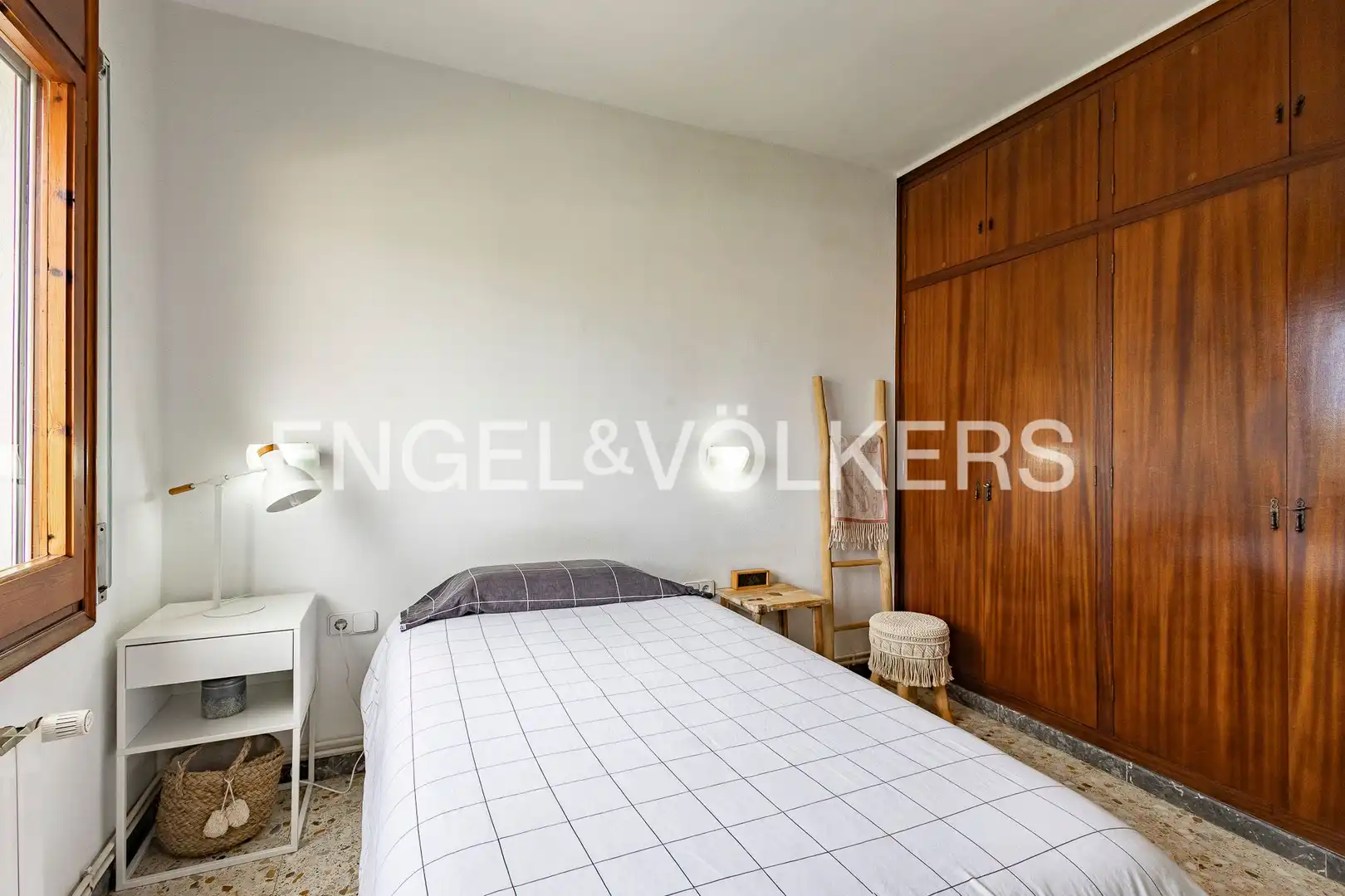 Habitación de Casa o chalet en venta en Vilanova i la Geltrú con Aire acondicionado, Calefacción y Jardín privado