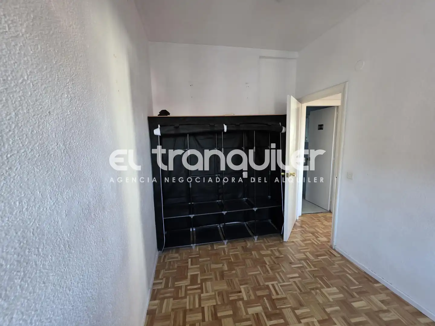 Bedroom of Flat for rent in Madrid  with Air Conditioner, Parquet flooring and Terrace