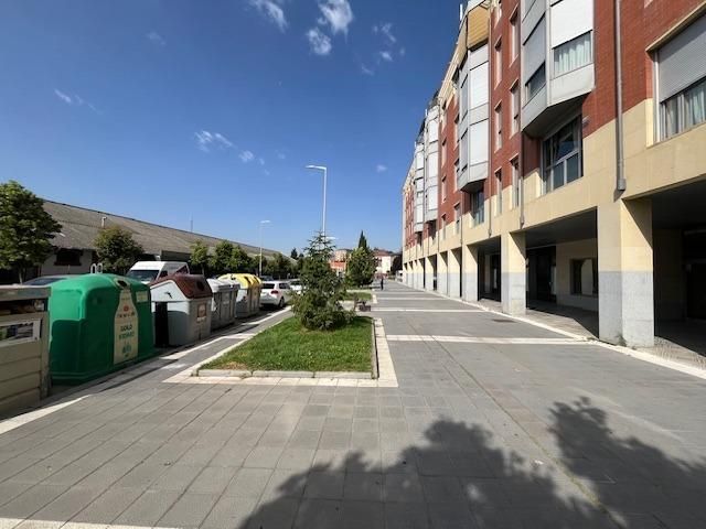 Study to rent in Caño Argales