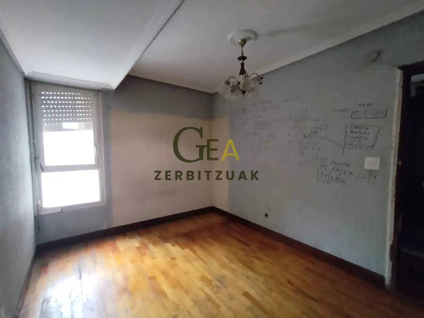Schlafzimmer von Wohnung zum Verkauf in Anoeta mit Balkon