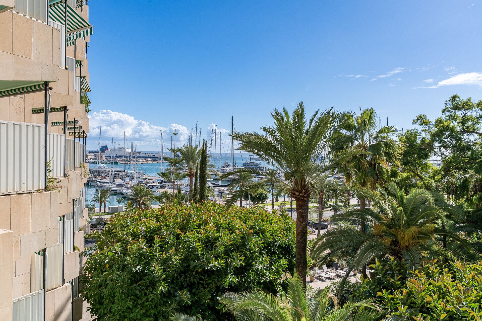 Vista exterior de Àtic en venda en  Palma de Mallorca amb Aire condicionat, Parquet i Terrassa