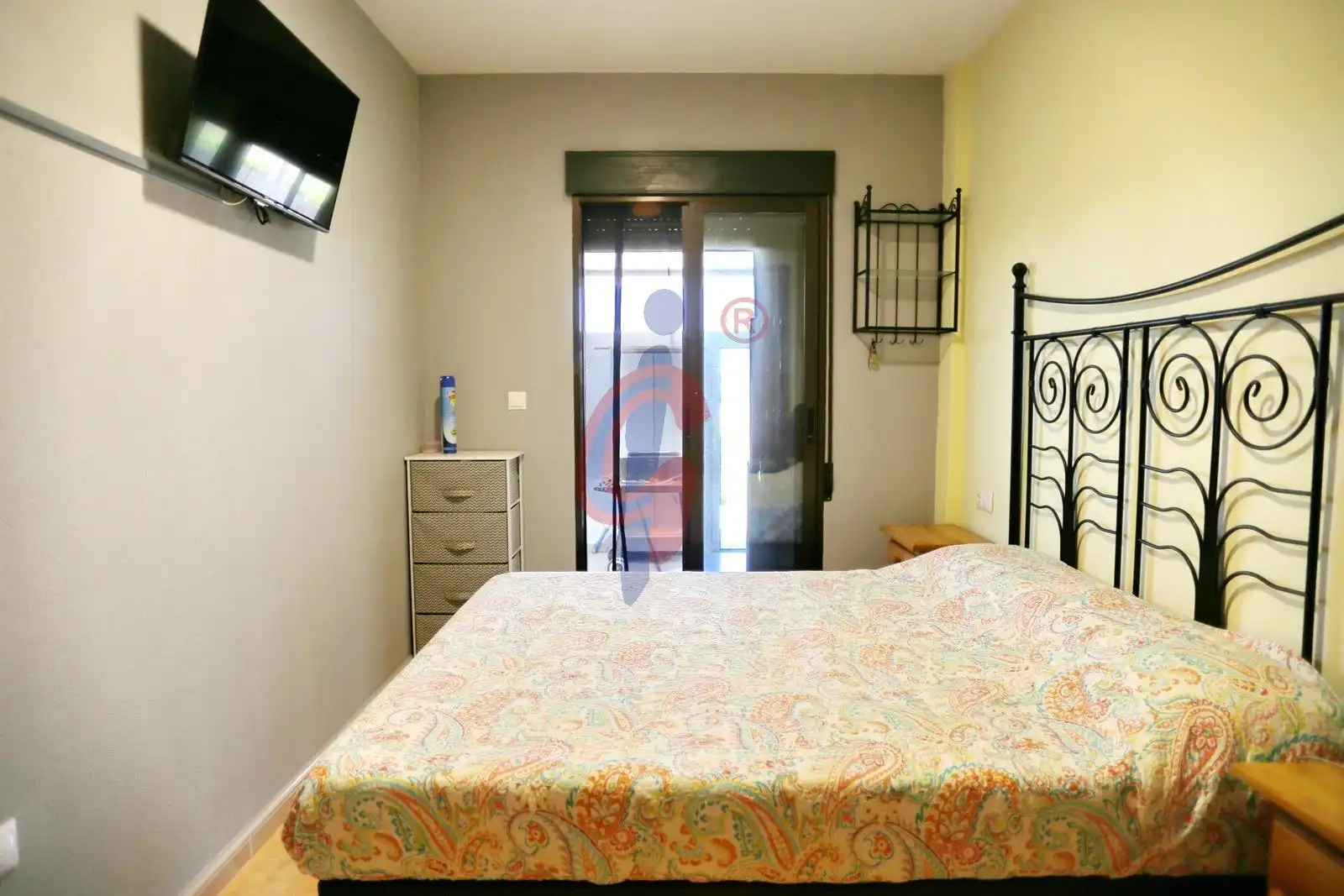 Habitación de Planta baja en venta en Daya Nueva con Jardín privado, Terraza y Amueblado