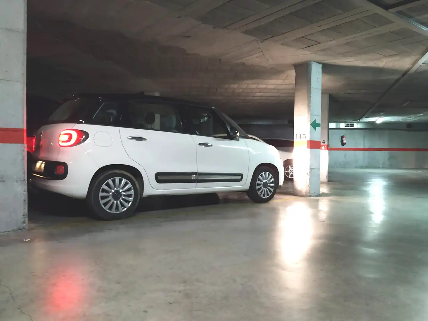 Parkplatz von Garage zum Verkauf in Reus