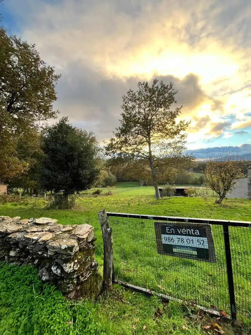 Terrenys i solars en venda a Lalín