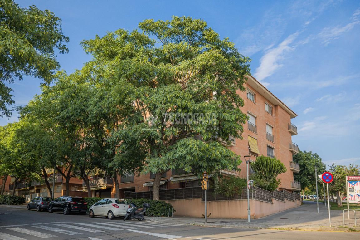 Vista exterior de Piso en venta en Sant Feliu de Llobregat con Aire acondicionado, Calefacción y Terraza