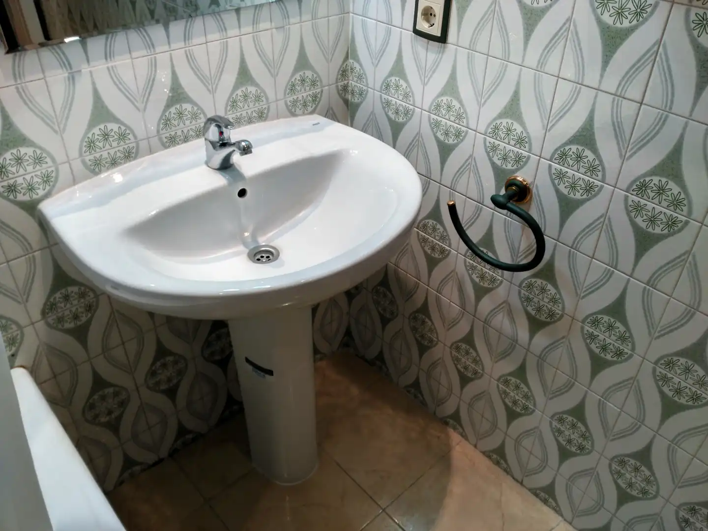 Baño de Piso de alquiler en Zaragoza con Aire acondicionado, Calefacción y Parquet