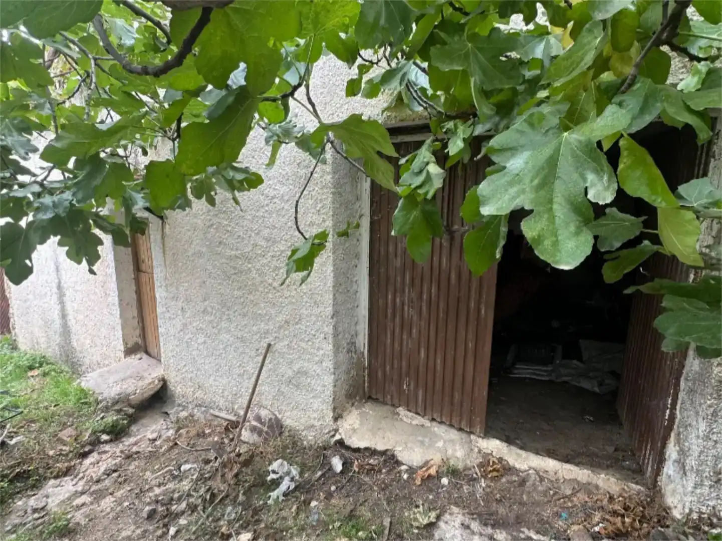 Vista exterior de Pis en venda en Yeste amb Piscina i Balcó
