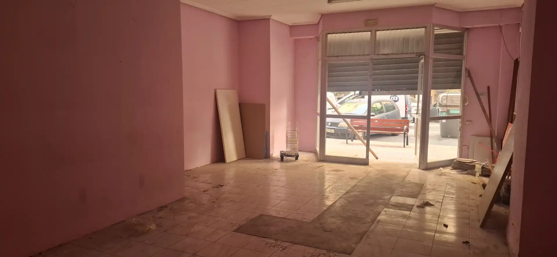 Commercial properties for sale in Carrer de l'Arquitecte Segura de Lago, Sant Isidre
