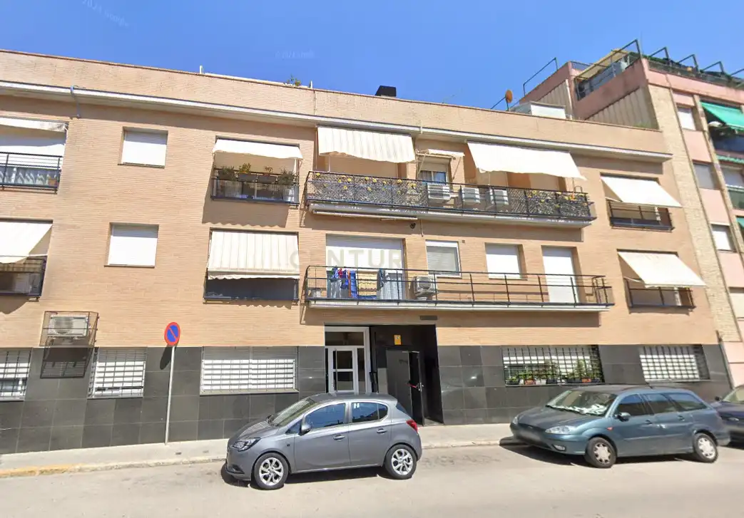 Garaje en venta en Santa Perpètua de Mogoda, Barcelona
