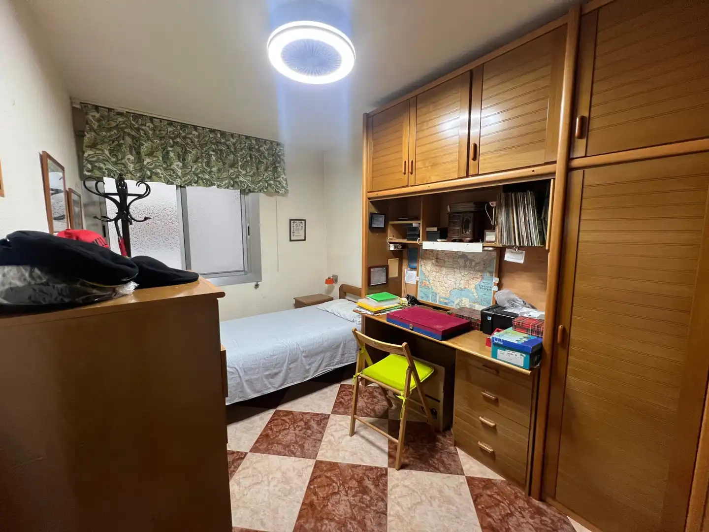 Habitación de Piso en venta en Molins de Rei, Barcelona
