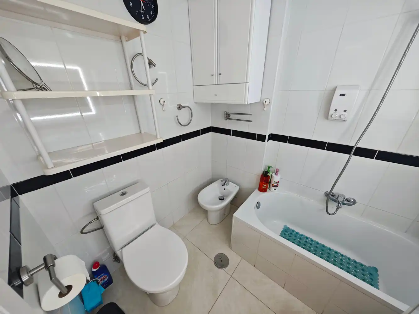 Baño de Piso en venta en Calpe / Calp con Aire acondicionado, Terraza y Amueblado