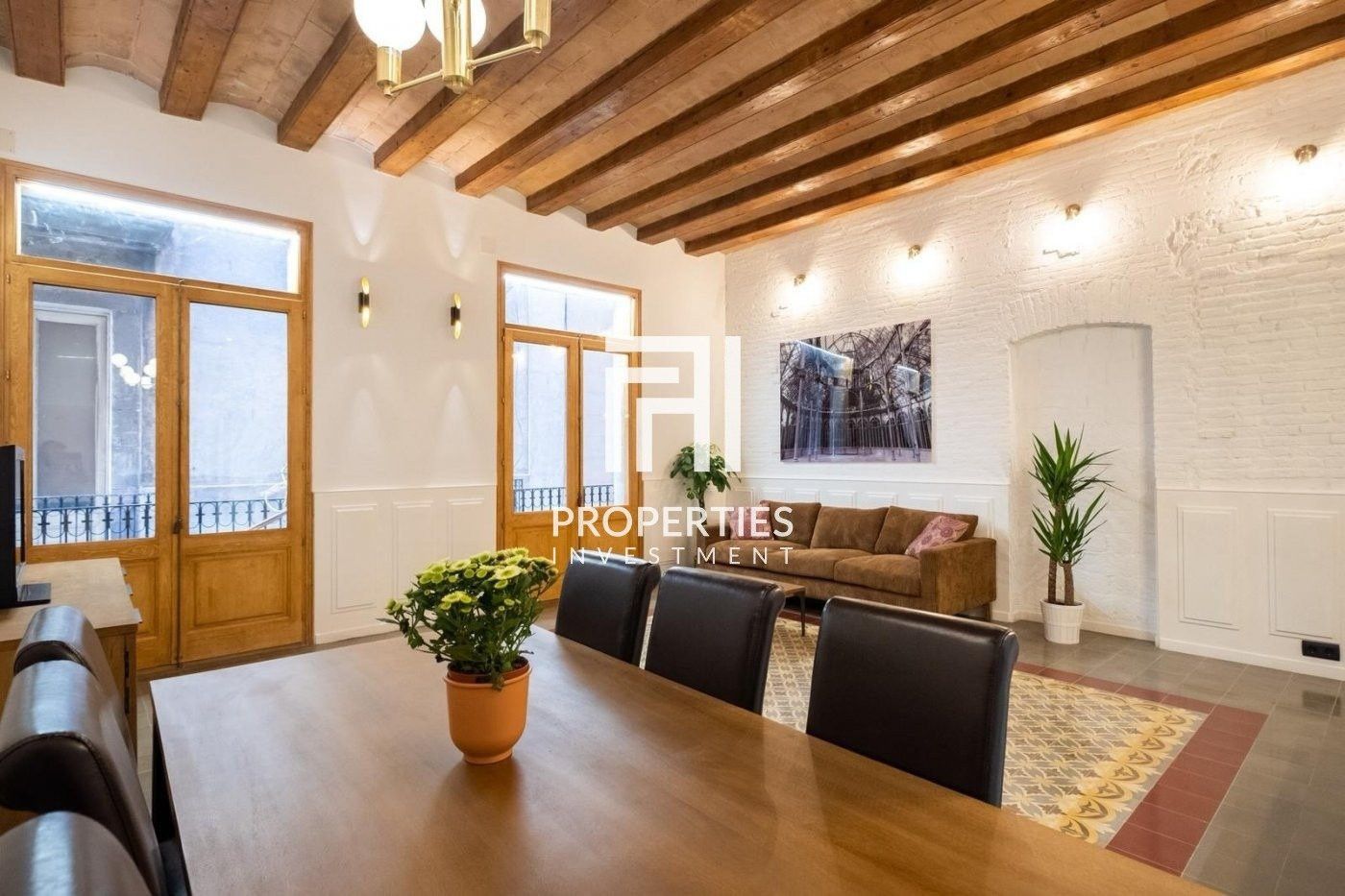 Exterior view of Flat for sale in  Barcelona Capital  with Air Conditioner, Heating and Parquet flooring