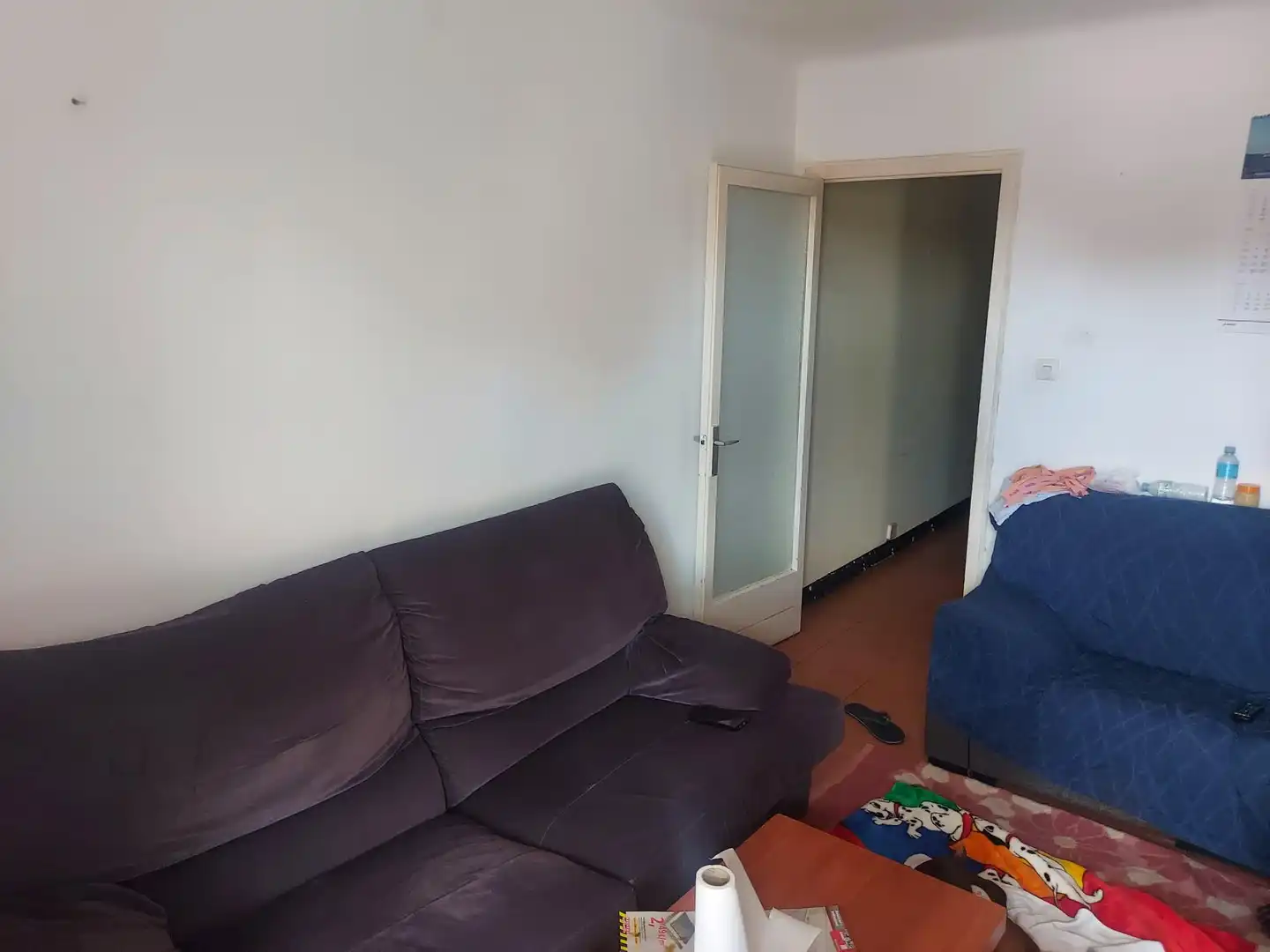 Wohnzimmer von Wohnung zum Verkauf in Salt mit Balkon