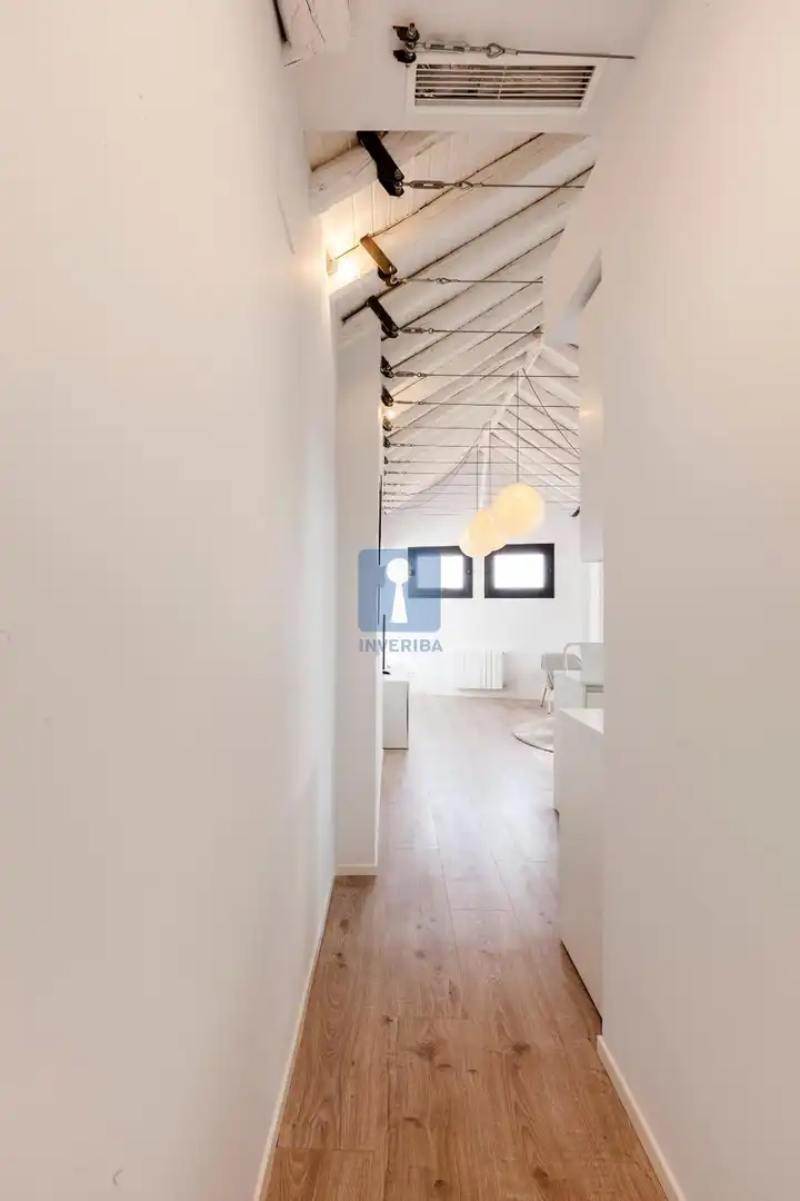 Attic for rent in Madrid  with Air Conditioner, Heating and Parquet flooring