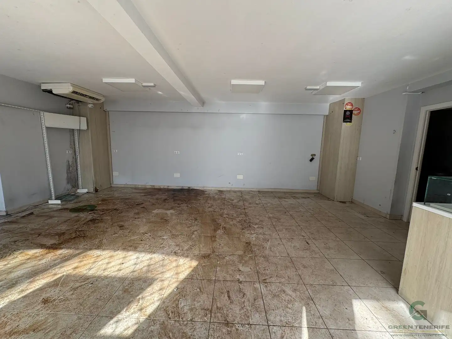 Local comercial de lloguer a Av. Santiago Puig, imagen 15