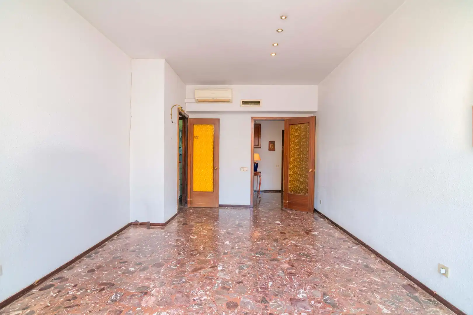 Piso en venta en Barcelona con Aire acondicionado, Calefacción y Balcón