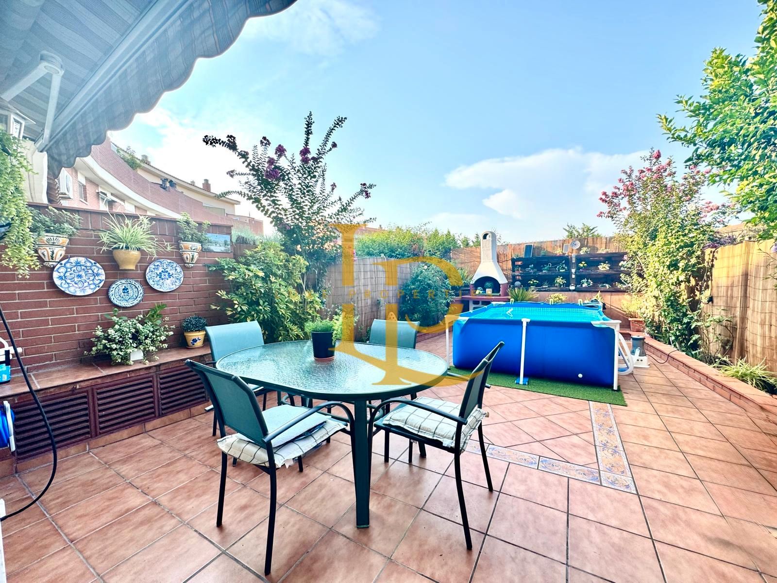 Jardí de Casa adosada en venda en Rubí amb Calefacció, Jardí privat i Terrassa