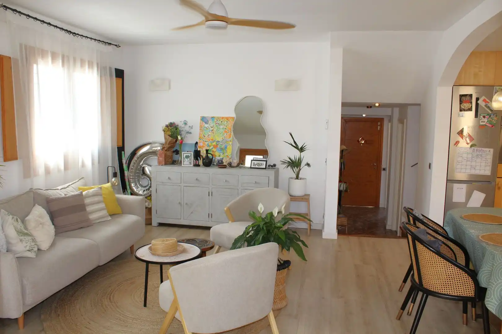 Sala de estar de Casa adosada de alquiler en Sant Pere de Ribes con Aire acondicionado, Calefacción y Amueblado