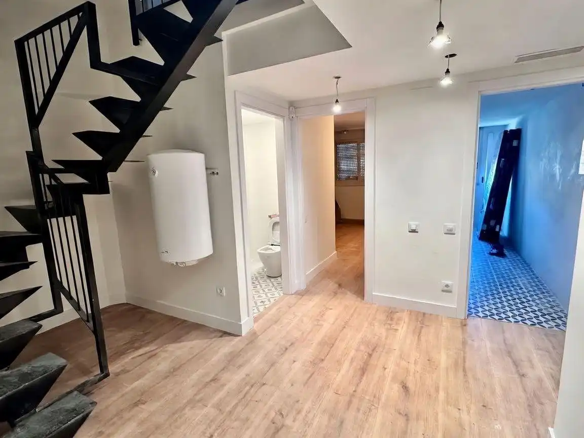 Flat for sale in Sabadell  with Air Conditioner, Heating and Terrace