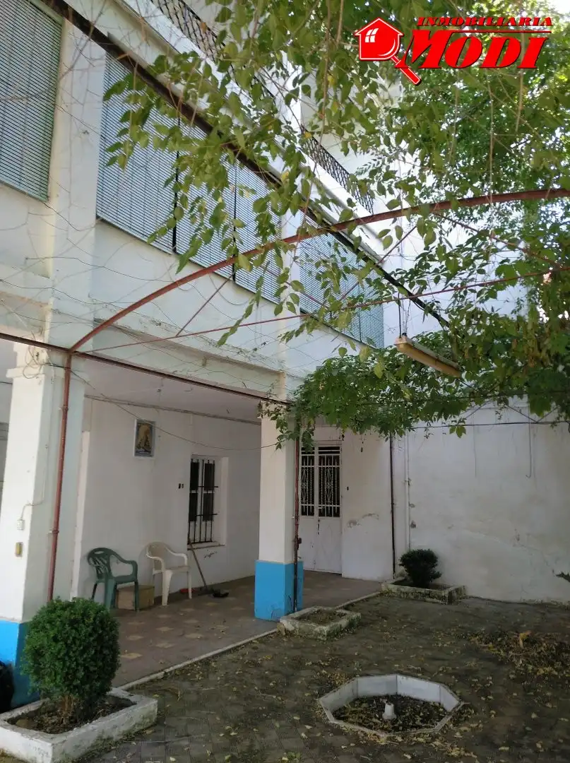 Vista exterior de Residencial en venda en La Zubia