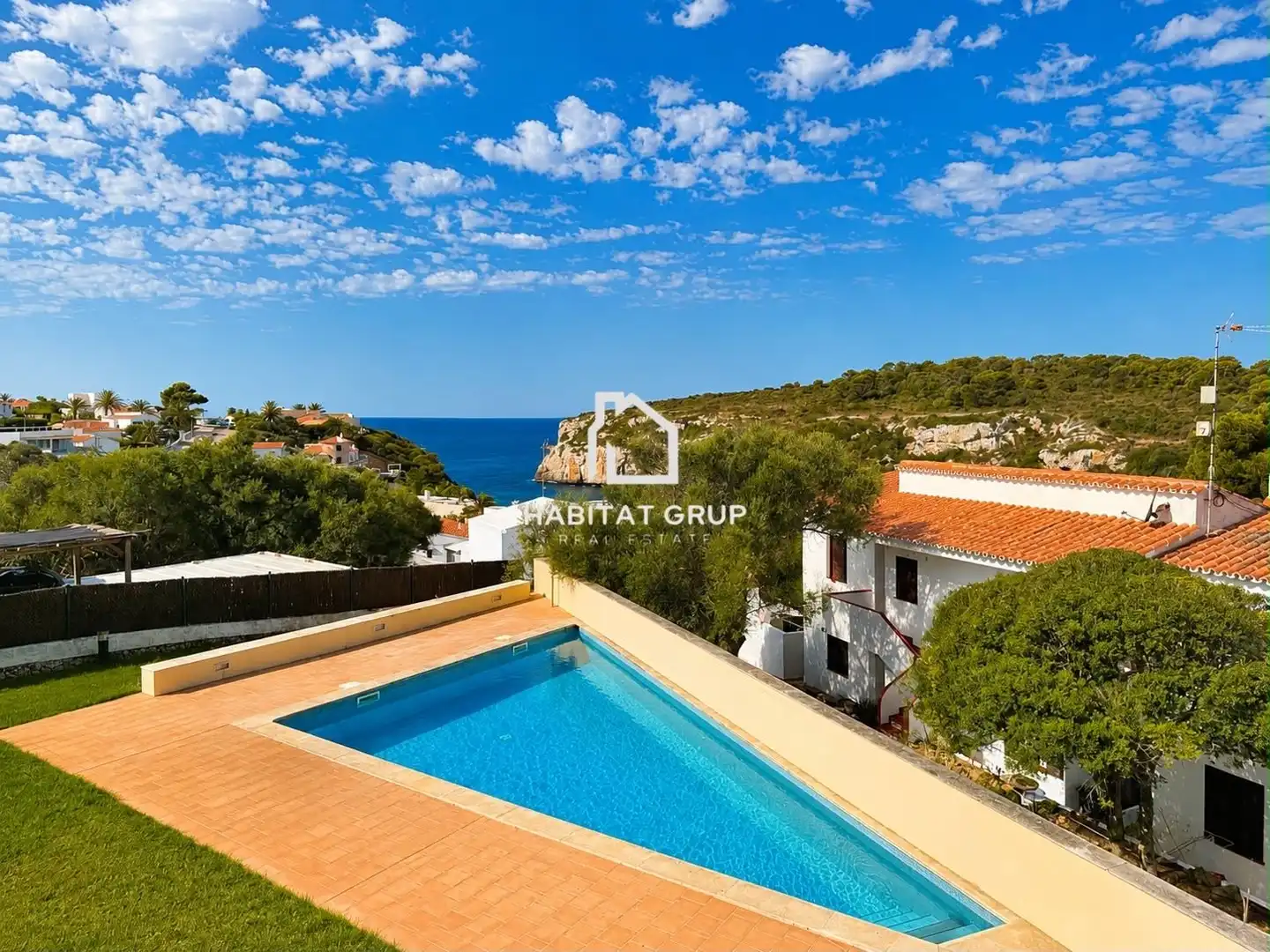 Vista exterior de Casa adosada en venta en Maó - Mahón con Aire acondicionado, Jardín privado y Terraza