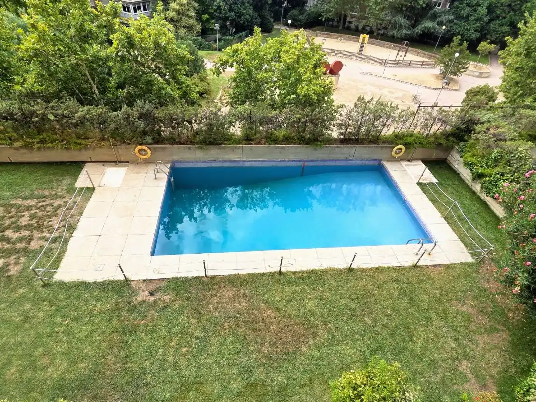 Piscina de Piso de alquiler en Retiro