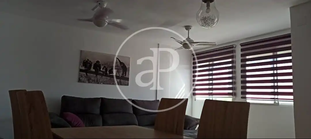 Sala de estar de Piso en venta en Castellón de la Plana / Castelló de la Plana con Calefacción, Jardín privado y Trastero