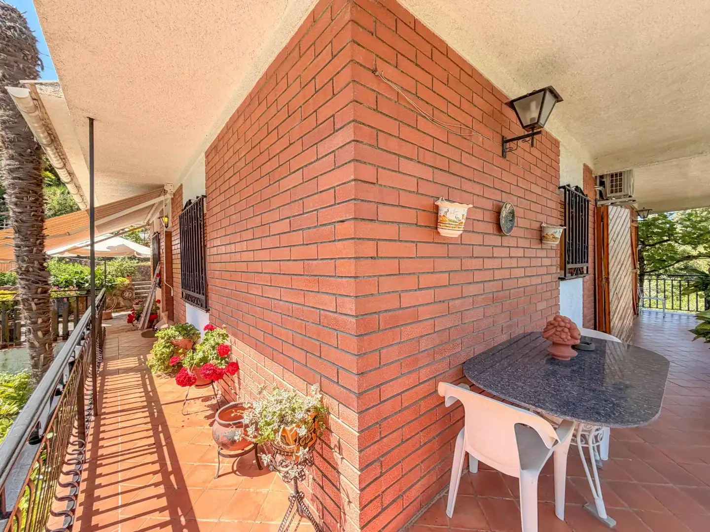 Terrassa de Casa o xalet en venda en Castellví de Rosanes amb Aire condicionat, Calefacció i Jardí privat