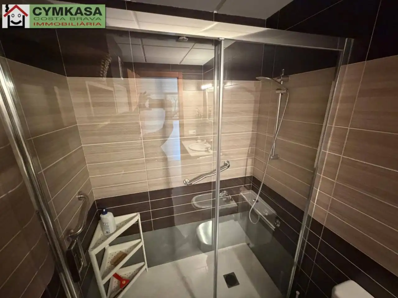 Baño de Piso en venta en Lloret de Mar con Calefacción y Balcón