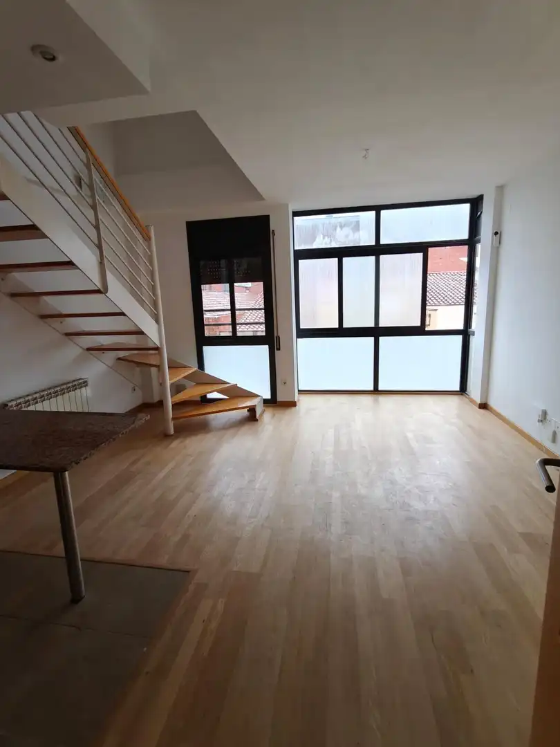 Sala d'estar de Dúplex en venda en Terrassa amb Calefacció, Terrassa i Traster