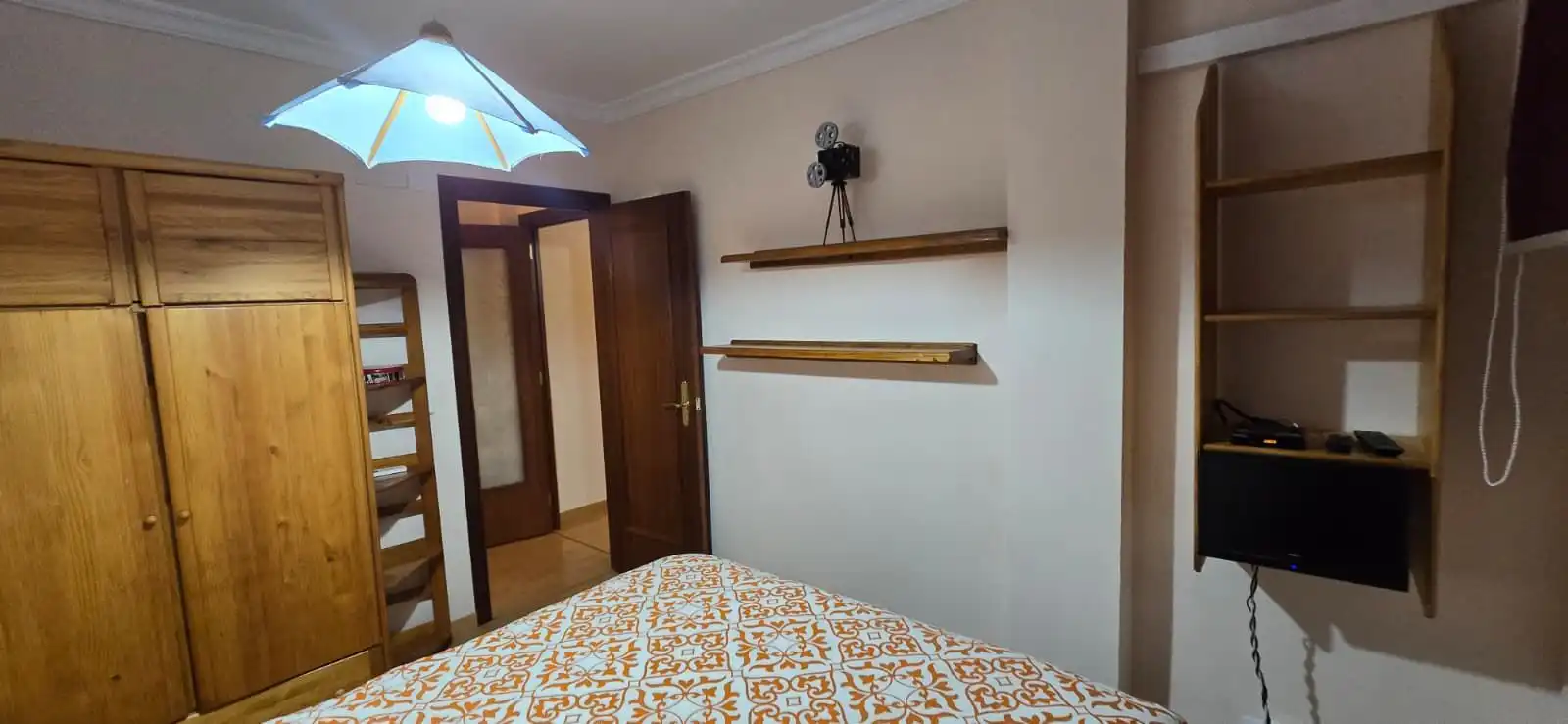Bedroom of Flat for sale in Argamasilla de Calatrava  with Air Conditioner, Terrace and Furnished
