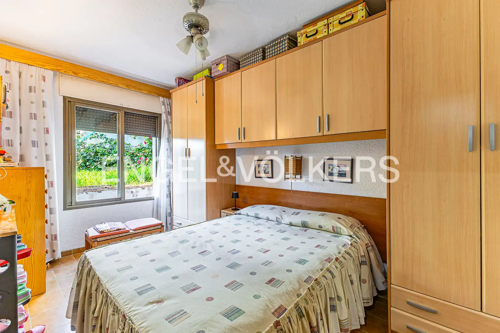 Habitación de Casa adosada en venta en Tarragona con Calefacción, Jardín privado y Terraza