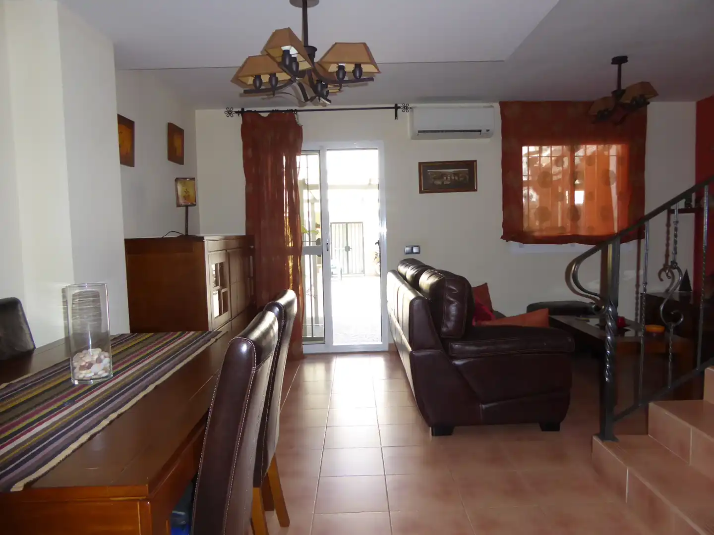 Sala de estar de Casa adosada de alquiler en Alhaurín de la Torre con Aire acondicionado, Terraza y Amueblado