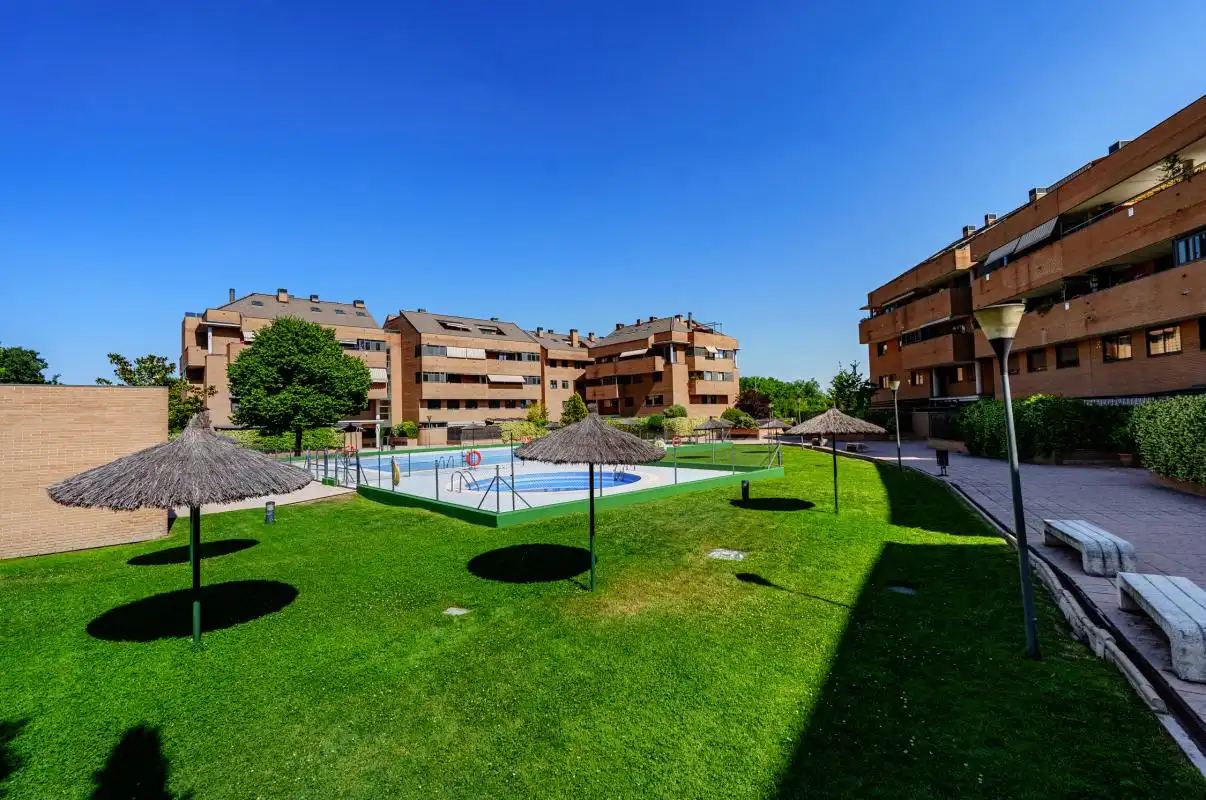 Jardín de Ático en venta en Pozuelo de Alarcón con Aire acondicionado, Calefacción y Jardín privado